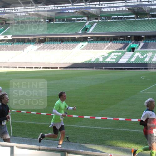 06.10.2024 - 19. swb-Marathon Bremen Yannick Fuchs http://msf.ph/oto/7350732 06.10.2024 10:29:37 Laufen im Stadion 7060, 7061, 7066, 7099, 7117, 7193, 7194, 7290, 7296, 7334, 7370, 7372, 7384, 7451, 7542, 7590, 7671, 7683, 7706, 7714, 7768, 7776, 7800, 7823, 7825, 7870, 7931, 7983, 7989, 7992, 8001, 8018, 8092, 8098, 8156, 8157, 8158, 8215, 8244, 8252, 8306, 8330, 8336, 8419, 8424, 8443, 8458, 8461, 8522, 8525, 8536, 8570, 8575, 8596, 8604, 8609, 8665, 8819, 8828, 8835, 8843, 8854, 8875, 8894, 8925, 8965, 9014, 9038, 9080 meine-sportfotos.de