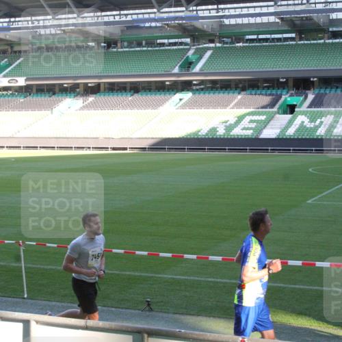 06.10.2024 - 19. swb-Marathon Bremen Yannick Fuchs http://msf.ph/oto/7350849 06.10.2024 10:29:56 Laufen im Stadion 7060, 7061, 7066, 7117, 7146, 7176, 7193, 7194, 7290, 7334, 7340, 7361, 7370, 7372, 7384, 7412, 7451, 7542, 7620, 7683, 7696, 7706, 7714, 7768, 7784, 7800, 7823, 7825, 7870, 7931, 7983, 7989, 7992, 8001, 8092, 8098, 8109, 8156, 8157, 8158, 8215, 8252, 8330, 8362, 8424, 8458, 8461, 8522, 8525, 8570, 8575, 8596, 8604, 8609, 8629, 8763, 8767, 8768, 8803, 8828, 8835, 8843, 8854, 8869, 8875, 8894, 8925 meine-sportfotos.de