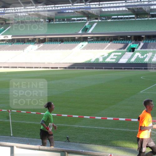 06.10.2024 - 19. swb-Marathon Bremen Yannick Fuchs http://msf.ph/oto/7350867 06.10.2024 10:30:01 Laufen im Stadion 7060, 7061, 7066, 7117, 7146, 7176, 7193, 7194, 7334, 7340, 7361, 7370, 7372, 7384, 7412, 7451, 7542, 7620, 7629, 7630, 7683, 7696, 7706, 7714, 7752, 7768, 7784, 7800, 7823, 7870, 7931, 7983, 7989, 7992, 8001, 8092, 8098, 8109, 8156, 8157, 8158, 8215, 8219, 8223, 8252, 8290, 8328, 8330, 8332, 8333, 8362, 8424, 8440, 8458, 8461, 8465, 8522, 8524, 8525, 8570, 8575, 8596, 8604, 8609, 8629, 8639, 8748, 8763, 8767, 8768, 8794, 8803, 8828, 8834, 8835, 8854, 8869, 8875, 8894, 8925 meine-sportfotos.de