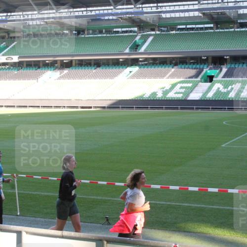 06.10.2024 - 19. swb-Marathon Bremen Yannick Fuchs http://msf.ph/oto/7350916 06.10.2024 10:30:12 Laufen im Stadion 7060, 7061, 7066, 7117, 7146, 7176, 7193, 7194, 7334, 7340, 7361, 7370, 7372, 7384, 7412, 7451, 7542, 7585, 7613, 7620, 7629, 7630, 7696, 7706, 7714, 7752, 7768, 7784, 7800, 7823, 7870, 7931, 7962, 7983, 7989, 7992, 8001, 8041, 8092, 8098, 8109, 8186, 8215, 8219, 8223, 8290, 8328, 8330, 8332, 8333, 8362, 8424, 8428, 8440, 8458, 8465, 8477, 8524, 8552, 8570, 8575, 8609, 8629, 8639, 8748, 8763, 8767, 8768, 8783, 8794, 8803, 8834, 8835, 8854, 8869, 8875, 8897, 8925, 8933, 9008 meine-sportfotos.de