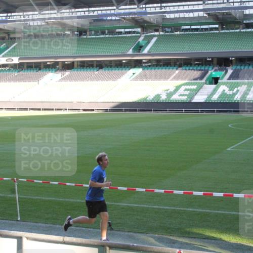 06.10.2024 - 19. swb-Marathon Bremen Yannick Fuchs http://msf.ph/oto/7350929 06.10.2024 10:30:14 Laufen im Stadion 7060, 7061, 7066, 7117, 7146, 7176, 7193, 7194, 7334, 7340, 7361, 7372, 7384, 7412, 7451, 7542, 7585, 7613, 7620, 7629, 7630, 7696, 7706, 7714, 7752, 7768, 7784, 7800, 7823, 7870, 7931, 7962, 7989, 7992, 8001, 8041, 8092, 8098, 8109, 8186, 8215, 8219, 8223, 8290, 8328, 8330, 8332, 8333, 8354, 8362, 8424, 8428, 8440, 8458, 8465, 8477, 8524, 8552, 8570, 8575, 8609, 8629, 8639, 8748, 8763, 8767, 8768, 8783, 8794, 8803, 8834, 8835, 8841, 8854, 8869, 8897, 8925, 8933, 9008 meine-sportfotos.de