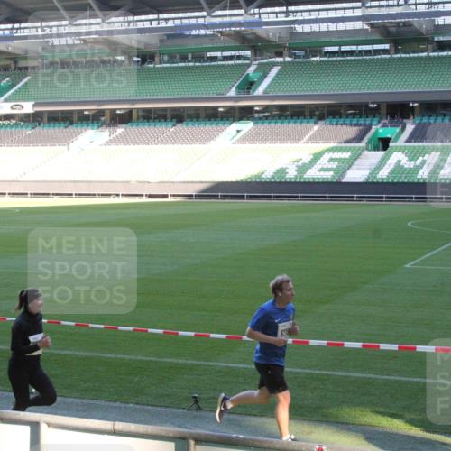 06.10.2024 - 19. swb-Marathon Bremen Yannick Fuchs http://msf.ph/oto/7350934 06.10.2024 10:30:14 Laufen im Stadion 7060, 7061, 7066, 7117, 7146, 7176, 7193, 7194, 7334, 7340, 7361, 7372, 7384, 7412, 7451, 7542, 7585, 7613, 7620, 7629, 7630, 7696, 7706, 7714, 7752, 7768, 7784, 7800, 7823, 7870, 7931, 7962, 7989, 7992, 8001, 8041, 8092, 8098, 8109, 8186, 8215, 8219, 8223, 8290, 8328, 8330, 8332, 8333, 8354, 8362, 8424, 8428, 8440, 8458, 8465, 8477, 8524, 8552, 8570, 8575, 8609, 8629, 8639, 8748, 8763, 8767, 8768, 8783, 8794, 8803, 8834, 8835, 8841, 8854, 8869, 8897, 8925, 8933, 9008 meine-sportfotos.de