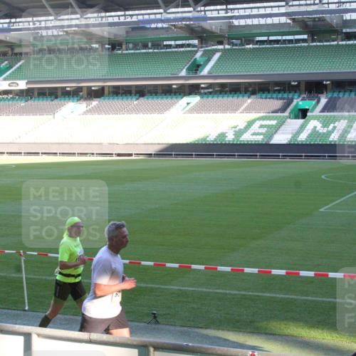06.10.2024 - 19. swb-Marathon Bremen Yannick Fuchs http://msf.ph/oto/7350955 06.10.2024 10:30:16 Laufen im Stadion 7060, 7061, 7066, 7117, 7146, 7176, 7193, 7194, 7334, 7340, 7361, 7372, 7384, 7412, 7451, 7542, 7585, 7613, 7620, 7629, 7630, 7696, 7698, 7706, 7714, 7752, 7768, 7784, 7800, 7823, 7870, 7931, 7962, 7989, 7992, 8001, 8041, 8092, 8109, 8186, 8215, 8219, 8223, 8290, 8328, 8330, 8332, 8333, 8354, 8362, 8424, 8428, 8440, 8458, 8465, 8477, 8524, 8552, 8570, 8575, 8609, 8629, 8639, 8748, 8763, 8767, 8768, 8783, 8794, 8802, 8803, 8834, 8841, 8854, 8869, 8897, 8925, 8933, 9008, 9081 meine-sportfotos.de