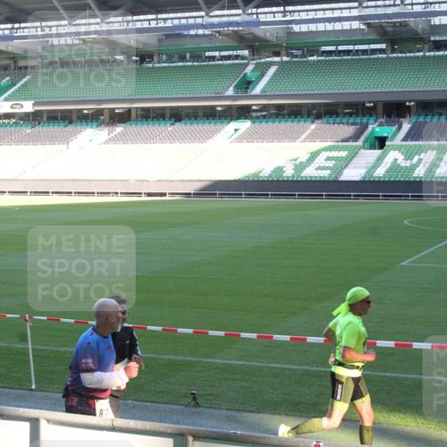 06.10.2024 - 19. swb-Marathon Bremen Yannick Fuchs http://msf.ph/oto/7350981 06.10.2024 10:30:17 Laufen im Stadion 7060, 7061, 7066, 7117, 7146, 7176, 7193, 7194, 7334, 7340, 7361, 7372, 7384, 7412, 7451, 7542, 7585, 7613, 7620, 7629, 7630, 7696, 7698, 7706, 7714, 7752, 7768, 7784, 7823, 7870, 7931, 7962, 7989, 7992, 8001, 8041, 8092, 8109, 8186, 8215, 8219, 8223, 8290, 8328, 8330, 8332, 8333, 8354, 8362, 8424, 8428, 8440, 8458, 8465, 8477, 8524, 8552, 8570, 8575, 8609, 8629, 8639, 8748, 8763, 8767, 8768, 8783, 8794, 8802, 8803, 8834, 8841, 8854, 8869, 8897, 8925, 8933, 9008, 9081 meine-sportfotos.de