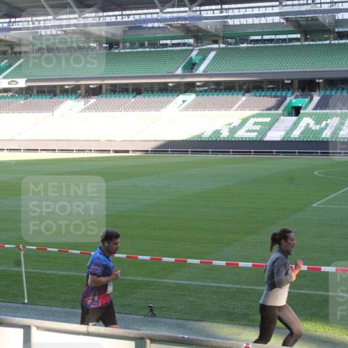 06.10.2024 - 19. swb-Marathon Bremen Yannick Fuchs http://msf.ph/oto/7351040 06.10.2024 10:30:23 Laufen im Stadion 7060, 7061, 7066, 7117, 7146, 7176, 7193, 7194, 7302, 7340, 7361, 7372, 7384, 7412, 7451, 7542, 7585, 7613, 7620, 7629, 7630, 7696, 7698, 7706, 7752, 7768, 7784, 7823, 7870, 7931, 7962, 7989, 8001, 8036, 8041, 8109, 8186, 8215, 8219, 8223, 8290, 8328, 8332, 8333, 8354, 8362, 8424, 8428, 8440, 8465, 8477, 8524, 8552, 8570, 8609, 8629, 8639, 8748, 8763, 8767, 8768, 8783, 8794, 8802, 8803, 8834, 8841, 8854, 8869, 8897, 8898, 8925, 8933, 9008, 9081 meine-sportfotos.de