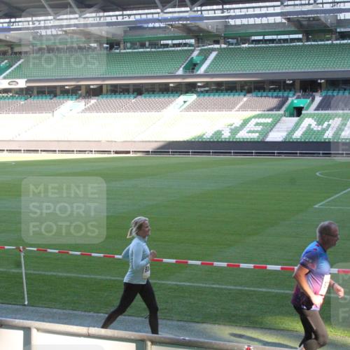 06.10.2024 - 19. swb-Marathon Bremen Yannick Fuchs http://msf.ph/oto/7351061 06.10.2024 10:30:27 Laufen im Stadion 7029, 7053, 7060, 7061, 7066, 7144, 7146, 7176, 7193, 7194, 7302, 7340, 7361, 7372, 7384, 7412, 7451, 7542, 7585, 7613, 7620, 7629, 7630, 7696, 7698, 7706, 7752, 7768, 7784, 7823, 7870, 7931, 7962, 7989, 8001, 8036, 8041, 8109, 8186, 8215, 8219, 8223, 8290, 8328, 8332, 8333, 8354, 8362, 8424, 8428, 8440, 8465, 8469, 8477, 8524, 8552, 8570, 8629, 8639, 8748, 8763, 8767, 8768, 8783, 8794, 8802, 8803, 8834, 8841, 8854, 8869, 8897, 8898, 8925, 8933, 9008, 9081 meine-sportfotos.de