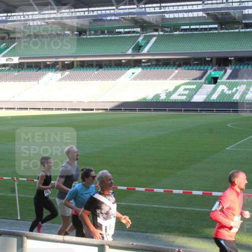 06.10.2024 - 19. swb-Marathon Bremen Yannick Fuchs http://msf.ph/oto/7351214 06.10.2024 10:31:04 Laufen im Stadion 7029, 7044, 7046, 7053, 7089, 7144, 7213, 7250, 7261, 7302, 7362, 7458, 7613, 7698, 7785, 7947, 7962, 8023, 8036, 8041, 8058, 8186, 8245, 8268, 8274, 8354, 8392, 8428, 8433, 8437, 8469, 8512, 8520, 8521, 8538, 8552, 8553, 8586, 8622, 8633, 8634, 8646, 8674, 8717, 8783, 8802, 8810, 8841, 8883, 8892, 8897, 8898, 8931, 8933, 8960, 8985, 9008, 9035, 9075, 9081 meine-sportfotos.de