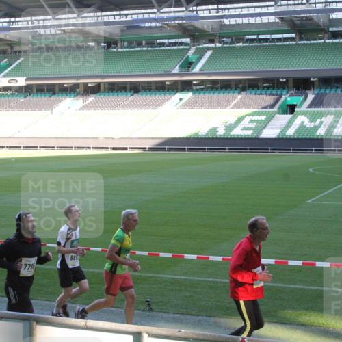 06.10.2024 - 19. swb-Marathon Bremen Yannick Fuchs http://msf.ph/oto/7351328 06.10.2024 10:31:23 Laufen im Stadion 7004, 7029, 7044, 7046, 7053, 7089, 7144, 7213, 7250, 7261, 7302, 7362, 7439, 7458, 7467, 7546, 7659, 7730, 7785, 7806, 7947, 7990, 8014, 8023, 8040, 8058, 8237, 8245, 8267, 8268, 8274, 8346, 8388, 8392, 8433, 8437, 8469, 8512, 8520, 8521, 8538, 8553, 8586, 8605, 8614, 8622, 8624, 8633, 8634, 8646, 8674, 8676, 8677, 8710, 8717, 8776, 8810, 8823, 8883, 8892, 8931, 8958, 8960, 8985, 9035, 9075 meine-sportfotos.de