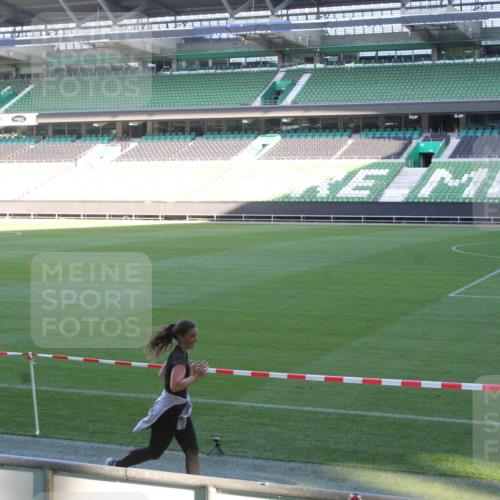 06.10.2024 - 19. swb-Marathon Bremen Yannick Fuchs http://msf.ph/oto/7351416 06.10.2024 10:31:35 Laufen im Stadion 7004, 7005, 7044, 7089, 7213, 7225, 7233, 7250, 7261, 7362, 7439, 7458, 7467, 7486, 7545, 7546, 7575, 7659, 7730, 7785, 7806, 7947, 7990, 8014, 8023, 8040, 8058, 8123, 8237, 8245, 8267, 8268, 8274, 8304, 8305, 8346, 8388, 8392, 8416, 8433, 8437, 8459, 8512, 8520, 8521, 8538, 8553, 8586, 8605, 8614, 8624, 8633, 8634, 8646, 8674, 8676, 8677, 8710, 8717, 8776, 8810, 8823, 8883, 8892, 8958, 8960, 8985, 9035, 9075 meine-sportfotos.de