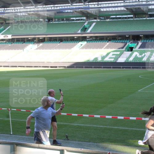 06.10.2024 - 19. swb-Marathon Bremen Yannick Fuchs http://msf.ph/oto/7351421 06.10.2024 10:31:36 Laufen im Stadion 7004, 7005, 7044, 7089, 7213, 7225, 7233, 7250, 7261, 7362, 7439, 7458, 7467, 7486, 7545, 7546, 7575, 7659, 7730, 7785, 7806, 7847, 7947, 7990, 8013, 8014, 8023, 8040, 8058, 8123, 8237, 8245, 8267, 8268, 8274, 8304, 8305, 8346, 8388, 8392, 8416, 8433, 8437, 8459, 8512, 8520, 8521, 8538, 8553, 8586, 8605, 8614, 8624, 8633, 8634, 8646, 8674, 8676, 8677, 8710, 8717, 8776, 8810, 8823, 8883, 8892, 8958, 8985, 9035, 9075 meine-sportfotos.de