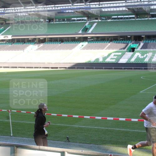 06.10.2024 - 19. swb-Marathon Bremen Yannick Fuchs http://msf.ph/oto/7351446 06.10.2024 10:31:39 Laufen im Stadion 7004, 7005, 7044, 7089, 7213, 7225, 7233, 7250, 7261, 7362, 7439, 7458, 7467, 7486, 7545, 7546, 7575, 7659, 7730, 7762, 7785, 7794, 7806, 7847, 7947, 7990, 8013, 8014, 8040, 8058, 8123, 8233, 8237, 8267, 8268, 8274, 8304, 8305, 8346, 8388, 8392, 8416, 8433, 8437, 8459, 8512, 8520, 8521, 8538, 8553, 8557, 8586, 8605, 8614, 8624, 8633, 8634, 8646, 8674, 8676, 8677, 8710, 8717, 8776, 8810, 8823, 8883, 8892, 8958, 8985, 9075 meine-sportfotos.de