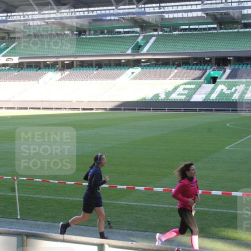 06.10.2024 - 19. swb-Marathon Bremen Yannick Fuchs http://msf.ph/oto/7351459 06.10.2024 10:31:42 Laufen im Stadion 7004, 7005, 7007, 7044, 7225, 7233, 7250, 7362, 7380, 7439, 7458, 7467, 7486, 7545, 7546, 7575, 7628, 7659, 7730, 7762, 7782, 7785, 7794, 7806, 7847, 7872, 7947, 7990, 8013, 8014, 8040, 8058, 8123, 8233, 8237, 8267, 8268, 8274, 8304, 8305, 8346, 8388, 8392, 8416, 8433, 8437, 8459, 8512, 8520, 8521, 8538, 8553, 8557, 8586, 8605, 8614, 8624, 8633, 8634, 8646, 8674, 8676, 8677, 8710, 8717, 8776, 8823, 8883, 8892, 8958, 9075 meine-sportfotos.de