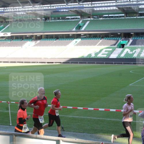 06.10.2024 - 19. swb-Marathon Bremen Yannick Fuchs http://msf.ph/oto/7351505 06.10.2024 10:31:50 Laufen im Stadion 7004, 7005, 7007, 7044, 7055, 7090, 7225, 7233, 7250, 7362, 7380, 7386, 7439, 7467, 7474, 7486, 7545, 7546, 7575, 7628, 7659, 7730, 7762, 7782, 7785, 7794, 7806, 7847, 7850, 7872, 7947, 7974, 7990, 8013, 8014, 8040, 8052, 8058, 8123, 8233, 8237, 8267, 8268, 8274, 8304, 8305, 8346, 8388, 8413, 8416, 8418, 8459, 8512, 8520, 8521, 8538, 8557, 8586, 8605, 8614, 8624, 8633, 8634, 8646, 8676, 8677, 8710, 8717, 8776, 8823, 8883, 8958, 9075 meine-sportfotos.de