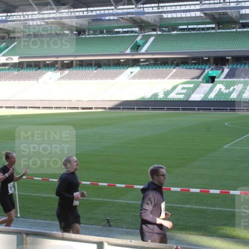 06.10.2024 - 19. swb-Marathon Bremen Yannick Fuchs http://msf.ph/oto/7351542 06.10.2024 10:31:55 Laufen im Stadion 7004, 7005, 7007, 7044, 7055, 7090, 7225, 7233, 7250, 7362, 7379, 7380, 7386, 7439, 7467, 7469, 7474, 7486, 7493, 7545, 7546, 7575, 7600, 7628, 7637, 7659, 7689, 7730, 7750, 7762, 7782, 7785, 7794, 7806, 7847, 7850, 7872, 7894, 7974, 7990, 8013, 8014, 8040, 8052, 8061, 8123, 8132, 8233, 8237, 8267, 8268, 8274, 8276, 8304, 8305, 8346, 8388, 8413, 8416, 8418, 8459, 8512, 8520, 8521, 8538, 8557, 8576, 8584, 8605, 8614, 8624, 8634, 8646, 8676, 8677, 8710, 8776, 8823, 8883, 8958 meine-sportfotos.de