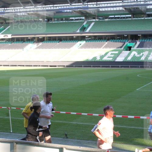 06.10.2024 - 19. swb-Marathon Bremen Yannick Fuchs http://msf.ph/oto/7351627 06.10.2024 10:32:06 Laufen im Stadion 7004, 7005, 7007, 7055, 7087, 7090, 7225, 7233, 7308, 7379, 7380, 7386, 7415, 7439, 7457, 7467, 7469, 7474, 7482, 7486, 7493, 7545, 7546, 7575, 7600, 7628, 7637, 7659, 7689, 7730, 7750, 7762, 7782, 7794, 7806, 7846, 7847, 7850, 7872, 7894, 7974, 7990, 8013, 8014, 8040, 8052, 8061, 8111, 8112, 8123, 8132, 8233, 8237, 8267, 8276, 8304, 8305, 8324, 8339, 8346, 8377, 8388, 8413, 8416, 8418, 8431, 8459, 8557, 8576, 8584, 8605, 8614, 8624, 8641, 8676, 8677, 8710, 8776, 8958 meine-sportfotos.de