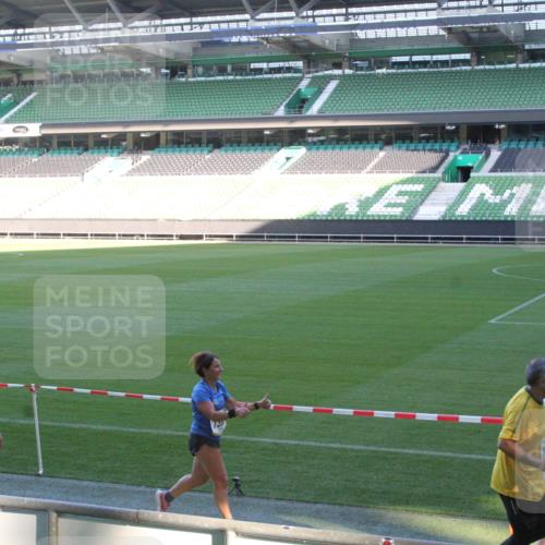 06.10.2024 - 19. swb-Marathon Bremen Yannick Fuchs http://msf.ph/oto/7351638 06.10.2024 10:32:07 Laufen im Stadion 7005, 7007, 7055, 7087, 7090, 7189, 7225, 7233, 7308, 7379, 7380, 7382, 7386, 7415, 7439, 7457, 7467, 7469, 7474, 7482, 7486, 7493, 7545, 7546, 7575, 7600, 7628, 7637, 7659, 7689, 7730, 7750, 7762, 7782, 7794, 7806, 7846, 7847, 7850, 7872, 7894, 7974, 7990, 8013, 8014, 8040, 8052, 8061, 8111, 8112, 8123, 8132, 8233, 8237, 8267, 8276, 8304, 8305, 8322, 8324, 8325, 8339, 8346, 8377, 8413, 8416, 8418, 8431, 8459, 8557, 8576, 8584, 8614, 8624, 8641, 8676, 8677, 8710, 8776, 8958 meine-sportfotos.de