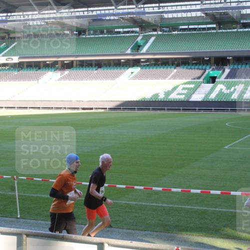 06.10.2024 - 19. swb-Marathon Bremen Yannick Fuchs http://msf.ph/oto/7351737 06.10.2024 10:32:19 Laufen im Stadion 7005, 7007, 7055, 7087, 7090, 7179, 7189, 7225, 7233, 7308, 7379, 7380, 7382, 7386, 7415, 7457, 7467, 7469, 7474, 7481, 7482, 7486, 7493, 7545, 7551, 7575, 7600, 7628, 7637, 7689, 7750, 7762, 7782, 7794, 7846, 7847, 7850, 7872, 7894, 7974, 7975, 8013, 8040, 8052, 8061, 8111, 8112, 8119, 8123, 8132, 8161, 8162, 8231, 8233, 8276, 8304, 8305, 8322, 8324, 8325, 8339, 8359, 8377, 8413, 8416, 8418, 8431, 8459, 8557, 8576, 8584, 8598, 8614, 8616, 8624, 8641, 8676, 8682, 8683, 8710 meine-sportfotos.de
