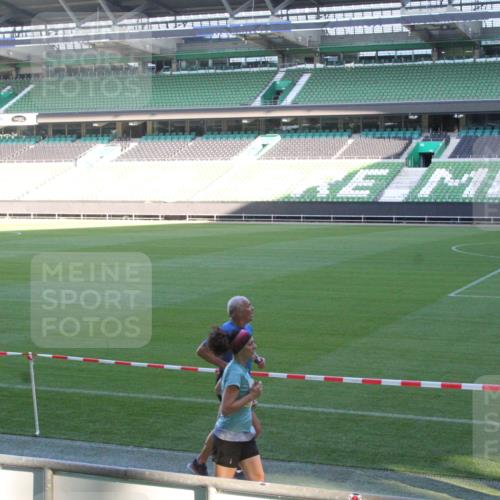 06.10.2024 - 19. swb-Marathon Bremen Yannick Fuchs http://msf.ph/oto/7351784 06.10.2024 10:32:24 Laufen im Stadion 7005, 7007, 7055, 7087, 7090, 7179, 7189, 7225, 7233, 7308, 7379, 7380, 7382, 7386, 7415, 7457, 7469, 7474, 7481, 7482, 7486, 7493, 7545, 7551, 7575, 7600, 7628, 7637, 7689, 7750, 7762, 7782, 7794, 7846, 7847, 7850, 7872, 7894, 7974, 7975, 8013, 8052, 8061, 8111, 8112, 8119, 8123, 8132, 8161, 8162, 8231, 8233, 8276, 8304, 8305, 8322, 8324, 8325, 8339, 8359, 8377, 8413, 8416, 8418, 8431, 8459, 8557, 8576, 8584, 8598, 8616, 8641, 8682, 8683 meine-sportfotos.de