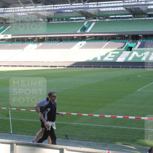 06.10.2024 - 19. swb-Marathon Bremen Yannick Fuchs http://msf.ph/oto/7351881 06.10.2024 10:32:32 Laufen im Stadion 7007, 7050, 7055, 7087, 7090, 7126, 7179, 7189, 7225, 7308, 7379, 7380, 7382, 7386, 7415, 7425, 7457, 7469, 7474, 7481, 7482, 7493, 7551, 7575, 7600, 7628, 7637, 7689, 7750, 7762, 7782, 7794, 7846, 7847, 7850, 7872, 7894, 7974, 7975, 8013, 8045, 8052, 8061, 8111, 8112, 8119, 8123, 8132, 8137, 8161, 8162, 8231, 8233, 8276, 8304, 8317, 8322, 8324, 8325, 8339, 8348, 8359, 8377, 8413, 8416, 8418, 8431, 8557, 8576, 8584, 8598, 8616, 8641, 8682, 8683, 8700 meine-sportfotos.de