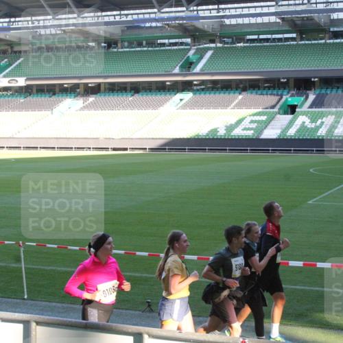 06.10.2024 - 19. swb-Marathon Bremen Yannick Fuchs http://msf.ph/oto/7351943 06.10.2024 10:32:42 Laufen im Stadion 7007, 7050, 7055, 7087, 7090, 7126, 7179, 7189, 7308, 7317, 7373, 7375, 7379, 7382, 7386, 7415, 7425, 7457, 7469, 7474, 7477, 7481, 7482, 7493, 7499, 7551, 7574, 7600, 7637, 7656, 7678, 7689, 7734, 7735, 7750, 7782, 7846, 7850, 7865, 7894, 7974, 7975, 8045, 8052, 8061, 8111, 8112, 8119, 8132, 8137, 8161, 8162, 8231, 8276, 8317, 8322, 8324, 8325, 8339, 8348, 8359, 8361, 8377, 8413, 8418, 8431, 8432, 8479, 8485, 8576, 8584, 8598, 8616, 8641, 8663, 8682, 8683, 8700 meine-sportfotos.de