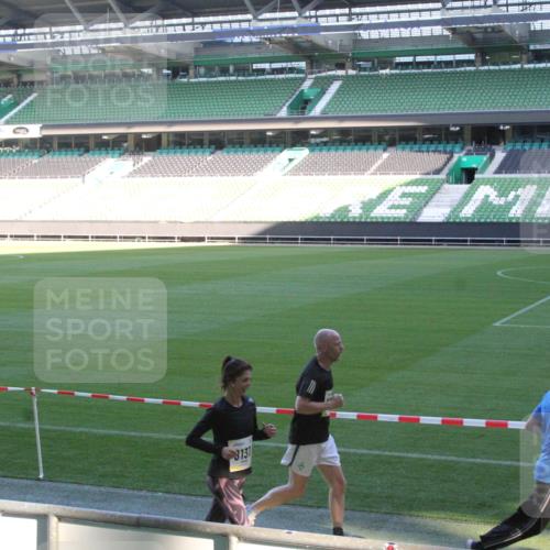 06.10.2024 - 19. swb-Marathon Bremen Yannick Fuchs http://msf.ph/oto/7352001 06.10.2024 10:32:52 Laufen im Stadion 7028, 7050, 7087, 7126, 7179, 7189, 7308, 7316, 7317, 7373, 7375, 7379, 7382, 7415, 7425, 7442, 7457, 7469, 7477, 7481, 7482, 7499, 7551, 7574, 7600, 7637, 7656, 7678, 7689, 7734, 7735, 7750, 7751, 7758, 7846, 7849, 7865, 7894, 7975, 8020, 8022, 8045, 8048, 8061, 8111, 8112, 8119, 8132, 8137, 8161, 8162, 8231, 8276, 8314, 8315, 8317, 8322, 8324, 8325, 8339, 8348, 8359, 8361, 8377, 8431, 8432, 8479, 8485, 8504, 8576, 8584, 8598, 8616, 8641, 8643, 8663, 8682, 8683, 8686, 8700 meine-sportfotos.de