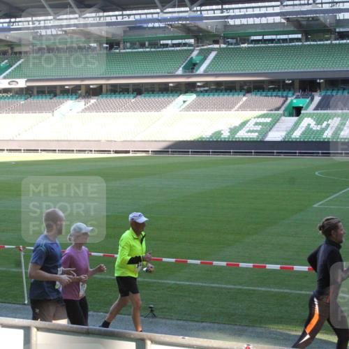 06.10.2024 - 19. swb-Marathon Bremen Yannick Fuchs http://msf.ph/oto/7352039 06.10.2024 10:32:57 Laufen im Stadion 7028, 7049, 7050, 7057, 7087, 7108, 7125, 7126, 7179, 7189, 7308, 7316, 7317, 7354, 7373, 7375, 7382, 7415, 7425, 7442, 7457, 7477, 7481, 7482, 7499, 7506, 7551, 7574, 7621, 7656, 7678, 7734, 7735, 7751, 7758, 7846, 7849, 7865, 7975, 8020, 8022, 8045, 8048, 8111, 8112, 8119, 8137, 8161, 8162, 8189, 8231, 8314, 8315, 8317, 8322, 8324, 8325, 8339, 8348, 8359, 8361, 8377, 8384, 8431, 8432, 8479, 8485, 8504, 8598, 8616, 8641, 8643, 8663, 8682, 8683, 8686, 8700 meine-sportfotos.de