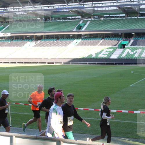 06.10.2024 - 19. swb-Marathon Bremen Yannick Fuchs http://msf.ph/oto/7352108 06.10.2024 10:33:08 Laufen im Stadion 7028, 7049, 7050, 7057, 7108, 7125, 7126, 7179, 7316, 7317, 7333, 7354, 7373, 7375, 7425, 7442, 7477, 7481, 7499, 7506, 7551, 7574, 7621, 7656, 7678, 7734, 7735, 7751, 7758, 7801, 7849, 7865, 7898, 7975, 8020, 8022, 8034, 8045, 8048, 8119, 8137, 8153, 8161, 8162, 8189, 8231, 8241, 8314, 8315, 8317, 8348, 8359, 8361, 8384, 8432, 8479, 8485, 8504, 8540, 8598, 8616, 8643, 8663, 8682, 8683, 8686, 8700, 8852, 8864, 8986, 9059, 9114 meine-sportfotos.de