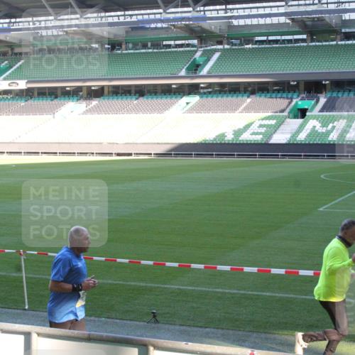 06.10.2024 - 19. swb-Marathon Bremen Yannick Fuchs http://msf.ph/oto/7352141 06.10.2024 10:33:15 Laufen im Stadion 7028, 7049, 7050, 7057, 7108, 7125, 7126, 7179, 7316, 7317, 7333, 7354, 7373, 7375, 7425, 7442, 7477, 7481, 7499, 7506, 7509, 7510, 7574, 7621, 7656, 7678, 7734, 7735, 7751, 7758, 7801, 7849, 7865, 7898, 7975, 8020, 8022, 8034, 8045, 8048, 8119, 8137, 8153, 8189, 8194, 8224, 8241, 8314, 8315, 8317, 8348, 8359, 8361, 8384, 8432, 8451, 8479, 8485, 8504, 8540, 8616, 8643, 8663, 8682, 8683, 8686, 8700, 8852, 8864, 8986, 9059, 9114 meine-sportfotos.de