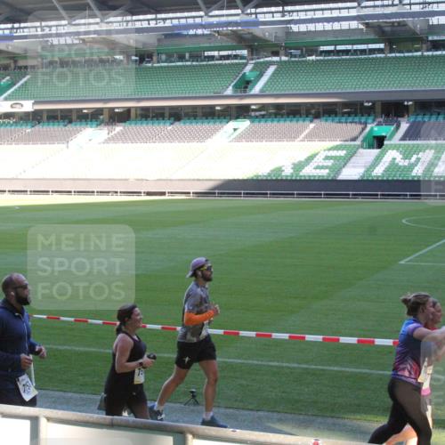 06.10.2024 - 19. swb-Marathon Bremen Yannick Fuchs http://msf.ph/oto/7352152 06.10.2024 10:33:17 Laufen im Stadion 7028, 7049, 7050, 7057, 7108, 7125, 7126, 7179, 7269, 7316, 7317, 7333, 7354, 7373, 7375, 7425, 7442, 7477, 7481, 7499, 7506, 7509, 7510, 7574, 7621, 7656, 7678, 7734, 7735, 7751, 7758, 7801, 7849, 7865, 7898, 7975, 8020, 8022, 8034, 8045, 8048, 8119, 8137, 8153, 8189, 8194, 8224, 8241, 8308, 8314, 8315, 8317, 8348, 8361, 8384, 8432, 8451, 8479, 8485, 8504, 8540, 8643, 8663, 8686, 8700, 8852, 8864, 8986, 9041, 9059, 9114 meine-sportfotos.de