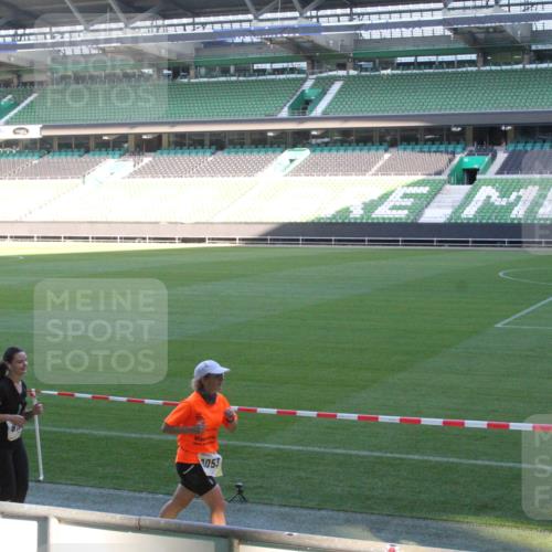 06.10.2024 - 19. swb-Marathon Bremen Yannick Fuchs http://msf.ph/oto/7352291 06.10.2024 10:33:41 Laufen im Stadion 7028, 7049, 7057, 7076, 7108, 7122, 7123, 7125, 7201, 7202, 7203, 7264, 7269, 7282, 7316, 7330, 7332, 7333, 7354, 7358, 7373, 7404, 7418, 7442, 7506, 7509, 7510, 7577, 7608, 7621, 7656, 7663, 7723, 7751, 7758, 7801, 7849, 7855, 7867, 7869, 7886, 7898, 7997, 8020, 8022, 8034, 8048, 8113, 8153, 8189, 8194, 8195, 8224, 8241, 8263, 8269, 8308, 8314, 8315, 8384, 8451, 8485, 8504, 8534, 8540, 8611, 8643, 8686, 8852, 8864, 8986, 9041, 9059, 9114 meine-sportfotos.de