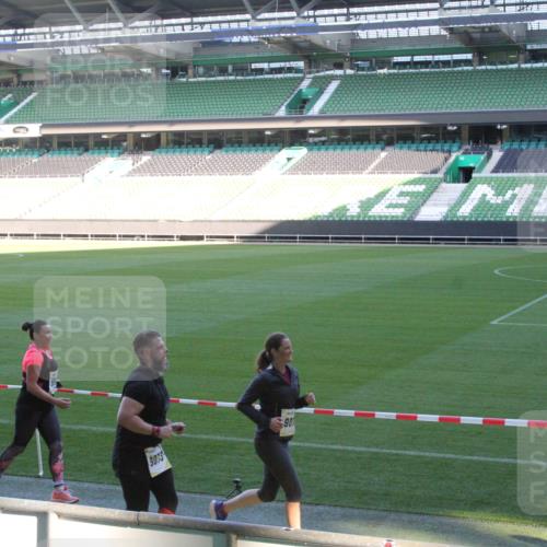 06.10.2024 - 19. swb-Marathon Bremen Yannick Fuchs http://msf.ph/oto/7352305 06.10.2024 10:33:43 Laufen im Stadion 7028, 7049, 7057, 7076, 7108, 7122, 7123, 7125, 7201, 7202, 7203, 7264, 7269, 7282, 7316, 7330, 7332, 7333, 7354, 7358, 7404, 7418, 7442, 7506, 7509, 7510, 7577, 7608, 7621, 7663, 7723, 7751, 7758, 7801, 7832, 7849, 7855, 7867, 7869, 7886, 7898, 7997, 8020, 8022, 8034, 8048, 8113, 8153, 8189, 8194, 8195, 8224, 8241, 8263, 8269, 8308, 8314, 8315, 8384, 8451, 8504, 8534, 8540, 8611, 8643, 8686, 8852, 8864, 8986, 9041, 9059, 9114 meine-sportfotos.de