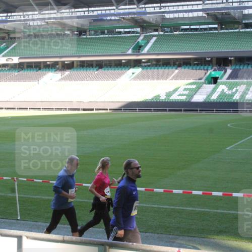 06.10.2024 - 19. swb-Marathon Bremen Yannick Fuchs http://msf.ph/oto/7352379 06.10.2024 10:33:53 Laufen im Stadion 7049, 7057, 7076, 7108, 7122, 7123, 7125, 7130, 7201, 7202, 7203, 7227, 7264, 7269, 7282, 7330, 7332, 7333, 7354, 7358, 7404, 7418, 7506, 7509, 7510, 7577, 7608, 7621, 7663, 7693, 7723, 7801, 7811, 7832, 7848, 7855, 7867, 7869, 7886, 7898, 7935, 7997, 8033, 8034, 8113, 8153, 8178, 8179, 8189, 8190, 8194, 8195, 8224, 8235, 8236, 8241, 8263, 8269, 8308, 8326, 8384, 8451, 8534, 8540, 8611, 8852, 8864, 8986, 9041, 9059, 9114 meine-sportfotos.de