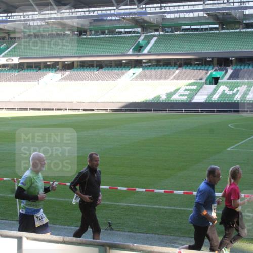 06.10.2024 - 19. swb-Marathon Bremen Yannick Fuchs http://msf.ph/oto/7352392 06.10.2024 10:33:53 Laufen im Stadion 7049, 7057, 7076, 7108, 7122, 7123, 7125, 7130, 7201, 7202, 7203, 7227, 7264, 7269, 7282, 7330, 7332, 7333, 7354, 7358, 7404, 7418, 7506, 7509, 7510, 7577, 7608, 7621, 7663, 7693, 7723, 7801, 7811, 7832, 7848, 7855, 7867, 7869, 7886, 7898, 7935, 7997, 8033, 8034, 8113, 8153, 8178, 8179, 8189, 8190, 8194, 8195, 8224, 8235, 8236, 8241, 8263, 8269, 8308, 8326, 8384, 8451, 8534, 8540, 8611, 8852, 8864, 8986, 9041, 9059, 9114 meine-sportfotos.de