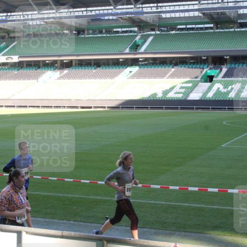 06.10.2024 - 19. swb-Marathon Bremen Yannick Fuchs http://msf.ph/oto/7352421 06.10.2024 10:33:58 Laufen im Stadion 7040, 7076, 7122, 7123, 7130, 7201, 7202, 7203, 7227, 7264, 7269, 7282, 7330, 7332, 7333, 7358, 7404, 7418, 7509, 7510, 7577, 7608, 7663, 7693, 7718, 7723, 7801, 7811, 7832, 7848, 7855, 7867, 7869, 7886, 7898, 7935, 7997, 8033, 8034, 8113, 8153, 8178, 8179, 8190, 8194, 8195, 8197, 8208, 8224, 8235, 8236, 8241, 8263, 8269, 8293, 8308, 8326, 8451, 8534, 8540, 8611, 8852, 8864, 8986, 9041, 9059, 9114 meine-sportfotos.de