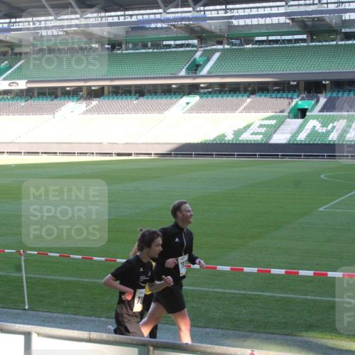 06.10.2024 - 19. swb-Marathon Bremen Yannick Fuchs http://msf.ph/oto/7352498 06.10.2024 10:34:07 Laufen im Stadion 7040, 7048, 7076, 7122, 7123, 7130, 7201, 7202, 7203, 7227, 7264, 7269, 7282, 7330, 7332, 7358, 7395, 7404, 7418, 7509, 7510, 7577, 7608, 7663, 7693, 7718, 7723, 7745, 7811, 7832, 7844, 7848, 7855, 7867, 7869, 7886, 7898, 7929, 7935, 7987, 7997, 8005, 8006, 8017, 8027, 8033, 8107, 8113, 8153, 8178, 8179, 8190, 8194, 8195, 8197, 8208, 8224, 8229, 8235, 8236, 8241, 8263, 8269, 8293, 8308, 8326, 8338, 8451, 8534, 8611, 9041 meine-sportfotos.de