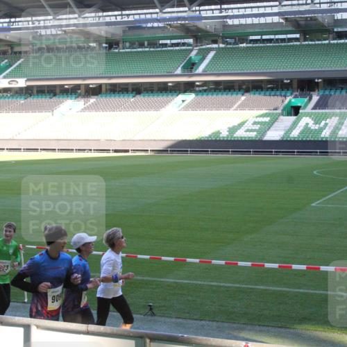 06.10.2024 - 19. swb-Marathon Bremen Yannick Fuchs http://msf.ph/oto/7352515 06.10.2024 10:34:11 Laufen im Stadion 7040, 7048, 7076, 7122, 7123, 7130, 7201, 7202, 7203, 7221, 7223, 7227, 7255, 7264, 7269, 7282, 7330, 7332, 7358, 7395, 7404, 7418, 7509, 7510, 7532, 7577, 7608, 7663, 7693, 7718, 7723, 7745, 7775, 7811, 7832, 7844, 7848, 7855, 7867, 7869, 7886, 7909, 7910, 7929, 7935, 7987, 7997, 8005, 8006, 8017, 8027, 8033, 8107, 8113, 8178, 8179, 8190, 8195, 8197, 8208, 8229, 8235, 8236, 8263, 8269, 8283, 8293, 8308, 8326, 8338, 8451, 8534, 8611, 9041 meine-sportfotos.de
