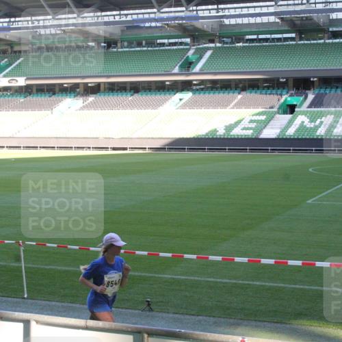 06.10.2024 - 19. swb-Marathon Bremen Yannick Fuchs http://msf.ph/oto/7352533 06.10.2024 10:34:14 Laufen im Stadion 7040, 7048, 7076, 7122, 7123, 7130, 7201, 7202, 7203, 7221, 7223, 7227, 7255, 7264, 7269, 7282, 7330, 7332, 7358, 7383, 7395, 7404, 7418, 7532, 7577, 7608, 7663, 7693, 7718, 7723, 7745, 7775, 7811, 7832, 7844, 7848, 7855, 7867, 7869, 7886, 7909, 7910, 7929, 7935, 7971, 7987, 7997, 8005, 8006, 8017, 8027, 8033, 8107, 8113, 8178, 8179, 8190, 8195, 8197, 8203, 8208, 8229, 8235, 8236, 8263, 8269, 8270, 8283, 8293, 8308, 8326, 8338, 8451, 8534, 8611, 9041 meine-sportfotos.de