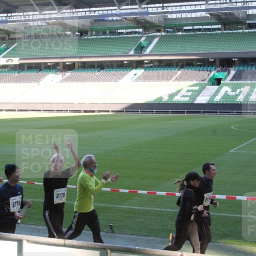 06.10.2024 - 19. swb-Marathon Bremen Yannick Fuchs http://msf.ph/oto/7352542 06.10.2024 10:34:16 Laufen im Stadion 7040, 7048, 7076, 7122, 7123, 7130, 7201, 7202, 7203, 7221, 7223, 7227, 7255, 7264, 7269, 7282, 7330, 7332, 7352, 7358, 7383, 7395, 7404, 7418, 7446, 7532, 7577, 7608, 7663, 7693, 7718, 7723, 7745, 7775, 7811, 7832, 7844, 7848, 7855, 7867, 7869, 7886, 7909, 7910, 7929, 7935, 7971, 7987, 7997, 8005, 8006, 8017, 8027, 8033, 8107, 8113, 8178, 8179, 8190, 8195, 8197, 8203, 8208, 8229, 8235, 8236, 8263, 8269, 8270, 8283, 8293, 8308, 8326, 8338, 8534, 8611, 9041 meine-sportfotos.de