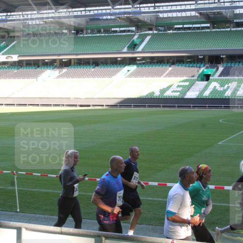 06.10.2024 - 19. swb-Marathon Bremen Yannick Fuchs http://msf.ph/oto/7352573 06.10.2024 10:34:19 Laufen im Stadion 7040, 7048, 7076, 7122, 7123, 7130, 7201, 7202, 7203, 7221, 7223, 7227, 7242, 7255, 7262, 7264, 7282, 7330, 7332, 7352, 7358, 7377, 7383, 7395, 7404, 7418, 7446, 7507, 7532, 7577, 7608, 7663, 7693, 7718, 7722, 7723, 7745, 7775, 7811, 7832, 7844, 7848, 7855, 7867, 7869, 7886, 7909, 7910, 7929, 7935, 7971, 7987, 7997, 8005, 8006, 8017, 8027, 8033, 8107, 8113, 8115, 8178, 8179, 8190, 8195, 8197, 8203, 8208, 8229, 8235, 8236, 8263, 8269, 8270, 8283, 8293, 8326, 8338, 8534, 8611 meine-sportfotos.de