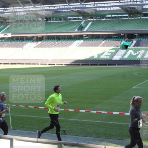 06.10.2024 - 19. swb-Marathon Bremen Yannick Fuchs http://msf.ph/oto/7352583 06.10.2024 10:34:20 Laufen im Stadion 7040, 7048, 7076, 7122, 7123, 7130, 7201, 7202, 7203, 7221, 7223, 7227, 7242, 7255, 7262, 7264, 7282, 7330, 7332, 7352, 7358, 7377, 7383, 7395, 7404, 7418, 7446, 7507, 7532, 7577, 7608, 7663, 7693, 7718, 7722, 7723, 7745, 7775, 7811, 7832, 7844, 7848, 7855, 7867, 7869, 7886, 7909, 7910, 7929, 7935, 7971, 7987, 7997, 8005, 8006, 8017, 8027, 8033, 8107, 8113, 8115, 8178, 8179, 8190, 8197, 8203, 8208, 8229, 8235, 8236, 8263, 8269, 8270, 8283, 8293, 8326, 8338, 8534 meine-sportfotos.de