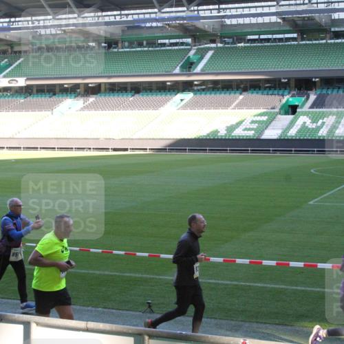 06.10.2024 - 19. swb-Marathon Bremen Yannick Fuchs http://msf.ph/oto/7352659 06.10.2024 10:34:26 Laufen im Stadion 7040, 7048, 7076, 7122, 7123, 7130, 7202, 7203, 7221, 7223, 7227, 7242, 7255, 7262, 7264, 7282, 7330, 7332, 7352, 7358, 7377, 7383, 7395, 7404, 7418, 7436, 7446, 7507, 7532, 7577, 7663, 7693, 7718, 7722, 7723, 7745, 7775, 7811, 7832, 7844, 7848, 7855, 7867, 7869, 7886, 7909, 7910, 7918, 7929, 7935, 7971, 7980, 7987, 7997, 8005, 8006, 8017, 8027, 8033, 8107, 8113, 8115, 8122, 8178, 8179, 8190, 8197, 8203, 8208, 8229, 8235, 8236, 8263, 8269, 8270, 8283, 8293, 8326, 8338 meine-sportfotos.de