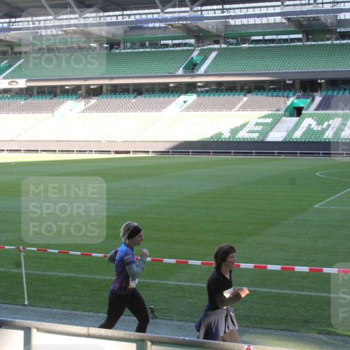 06.10.2024 - 19. swb-Marathon Bremen Yannick Fuchs http://msf.ph/oto/7352800 06.10.2024 10:34:37 Laufen im Stadion 7040, 7048, 7122, 7130, 7156, 7221, 7223, 7227, 7242, 7255, 7262, 7264, 7307, 7352, 7377, 7383, 7395, 7404, 7413, 7418, 7436, 7446, 7502, 7507, 7532, 7587, 7679, 7680, 7693, 7718, 7722, 7723, 7745, 7757, 7775, 7811, 7832, 7844, 7848, 7886, 7909, 7910, 7918, 7926, 7929, 7935, 7954, 7971, 7980, 7981, 7987, 8005, 8006, 8017, 8027, 8033, 8085, 8107, 8115, 8122, 8166, 8178, 8179, 8190, 8197, 8203, 8208, 8229, 8235, 8236, 8246, 8270, 8283, 8293, 8326, 8338 meine-sportfotos.de
