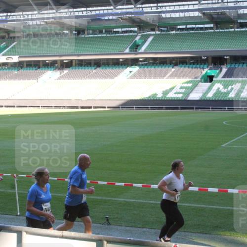 06.10.2024 - 19. swb-Marathon Bremen Yannick Fuchs http://msf.ph/oto/7352816 06.10.2024 10:34:40 Laufen im Stadion 7040, 7048, 7130, 7156, 7221, 7223, 7227, 7242, 7255, 7262, 7264, 7307, 7352, 7377, 7383, 7395, 7404, 7413, 7436, 7443, 7446, 7502, 7507, 7532, 7587, 7679, 7680, 7693, 7718, 7722, 7723, 7745, 7757, 7775, 7811, 7832, 7844, 7848, 7909, 7910, 7918, 7926, 7929, 7935, 7954, 7971, 7980, 7981, 7987, 8005, 8006, 8017, 8027, 8033, 8085, 8107, 8115, 8118, 8122, 8152, 8166, 8178, 8179, 8190, 8197, 8203, 8208, 8229, 8235, 8236, 8246, 8270, 8283, 8293, 8326, 8338 meine-sportfotos.de