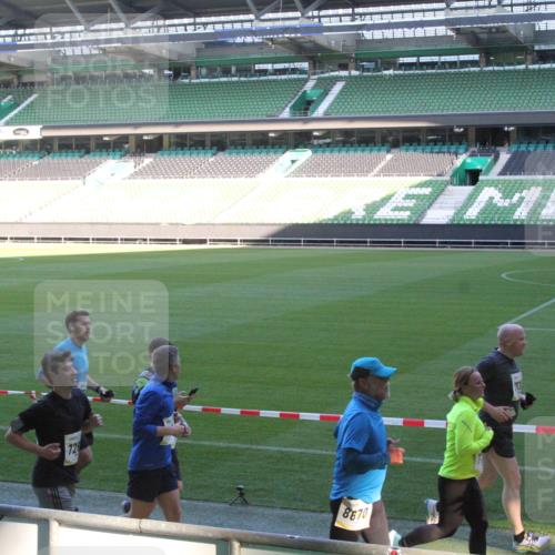 06.10.2024 - 19. swb-Marathon Bremen Yannick Fuchs http://msf.ph/oto/7352840 06.10.2024 10:34:42 Laufen im Stadion 7040, 7048, 7130, 7156, 7221, 7223, 7227, 7242, 7255, 7262, 7307, 7352, 7377, 7383, 7395, 7413, 7436, 7443, 7446, 7502, 7507, 7532, 7587, 7679, 7680, 7693, 7718, 7722, 7745, 7757, 7775, 7811, 7832, 7844, 7848, 7909, 7910, 7918, 7926, 7929, 7935, 7954, 7971, 7980, 7981, 7987, 8005, 8006, 8017, 8027, 8033, 8085, 8107, 8115, 8118, 8122, 8152, 8166, 8178, 8179, 8190, 8197, 8203, 8208, 8229, 8235, 8236, 8246, 8270, 8283, 8293, 8326, 8338 meine-sportfotos.de