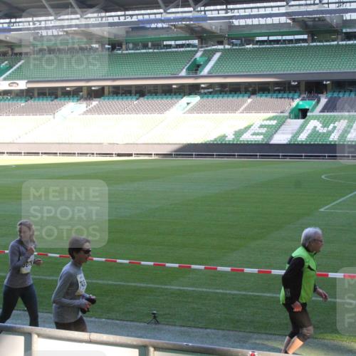 06.10.2024 - 19. swb-Marathon Bremen Yannick Fuchs http://msf.ph/oto/7352893 06.10.2024 10:34:48 Laufen im Stadion 7040, 7048, 7130, 7156, 7204, 7221, 7223, 7227, 7242, 7255, 7262, 7307, 7335, 7352, 7377, 7383, 7395, 7413, 7436, 7443, 7446, 7502, 7507, 7532, 7587, 7644, 7679, 7680, 7693, 7699, 7718, 7722, 7745, 7757, 7772, 7773, 7775, 7811, 7844, 7848, 7864, 7909, 7910, 7918, 7926, 7929, 7935, 7954, 7971, 7980, 7981, 7987, 8005, 8006, 8017, 8027, 8033, 8085, 8088, 8107, 8115, 8118, 8122, 8152, 8166, 8197, 8203, 8208, 8229, 8235, 8236, 8246, 8270, 8283, 8293, 8338 meine-sportfotos.de