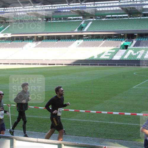06.10.2024 - 19. swb-Marathon Bremen Yannick Fuchs http://msf.ph/oto/7353013 06.10.2024 10:35:04 Laufen im Stadion 7034, 7035, 7042, 7048, 7138, 7155, 7156, 7162, 7204, 7221, 7223, 7226, 7242, 7251, 7255, 7262, 7295, 7307, 7321, 7335, 7352, 7377, 7383, 7395, 7413, 7436, 7443, 7446, 7468, 7478, 7479, 7502, 7507, 7532, 7587, 7644, 7679, 7680, 7690, 7699, 7722, 7745, 7757, 7772, 7773, 7775, 7844, 7863, 7864, 7899, 7900, 7902, 7909, 7910, 7918, 7926, 7929, 7932, 7954, 7955, 7971, 7980, 7981, 8027, 8073, 8074, 8085, 8088, 8115, 8118, 8122, 8144, 8152, 8166, 8183, 8203, 8246, 8270, 8283 meine-sportfotos.de