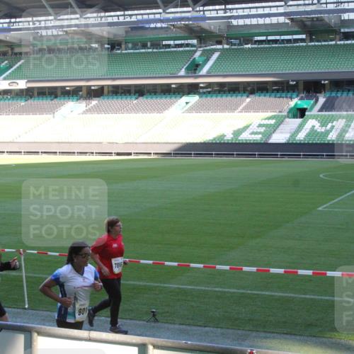 06.10.2024 - 19. swb-Marathon Bremen Yannick Fuchs http://msf.ph/oto/7353044 06.10.2024 10:35:10 Laufen im Stadion 7034, 7035, 7042, 7138, 7155, 7156, 7162, 7204, 7226, 7242, 7251, 7255, 7258, 7262, 7266, 7295, 7307, 7321, 7335, 7352, 7377, 7383, 7413, 7436, 7443, 7446, 7468, 7478, 7479, 7490, 7502, 7507, 7532, 7587, 7644, 7679, 7680, 7690, 7699, 7722, 7757, 7772, 7773, 7863, 7864, 7899, 7900, 7902, 7918, 7926, 7932, 7954, 7955, 7971, 7980, 7981, 8073, 8074, 8085, 8088, 8115, 8118, 8122, 8144, 8152, 8166, 8183, 8203, 8225, 8246, 8270 meine-sportfotos.de