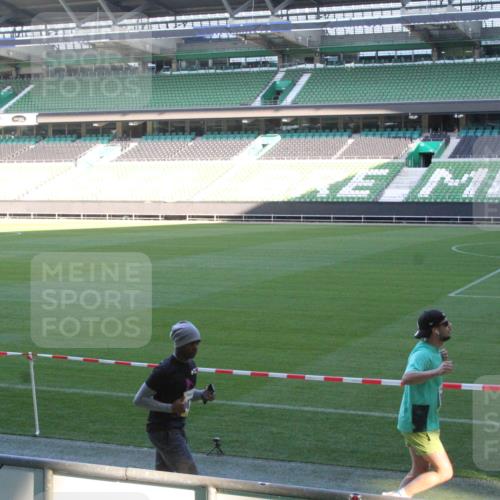 06.10.2024 - 19. swb-Marathon Bremen Yannick Fuchs http://msf.ph/oto/7353103 06.10.2024 10:35:16 Laufen im Stadion 7034, 7035, 7042, 7138, 7155, 7156, 7162, 7204, 7226, 7242, 7251, 7258, 7262, 7266, 7295, 7307, 7321, 7335, 7352, 7377, 7413, 7436, 7443, 7446, 7468, 7478, 7479, 7490, 7502, 7507, 7587, 7644, 7679, 7680, 7690, 7699, 7722, 7757, 7772, 7773, 7829, 7830, 7863, 7864, 7899, 7900, 7902, 7918, 7923, 7926, 7932, 7954, 7955, 7980, 7981, 8073, 8074, 8085, 8088, 8115, 8118, 8122, 8144, 8152, 8166, 8183, 8225, 8246 meine-sportfotos.de