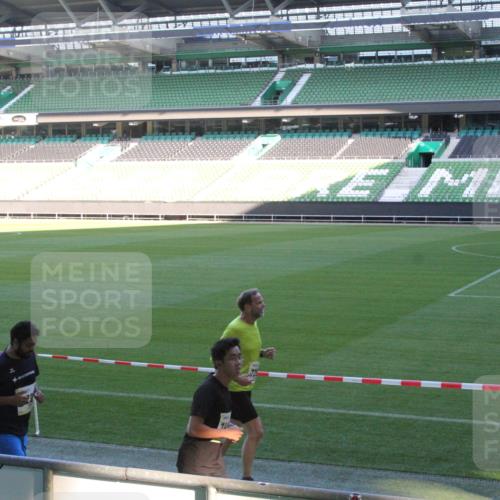 06.10.2024 - 19. swb-Marathon Bremen Yannick Fuchs http://msf.ph/oto/7353227 06.10.2024 10:35:30 Laufen im Stadion 7034, 7035, 7042, 7138, 7155, 7156, 7162, 7204, 7226, 7251, 7258, 7266, 7295, 7307, 7321, 7335, 7341, 7353, 7393, 7413, 7428, 7443, 7468, 7478, 7479, 7490, 7502, 7587, 7644, 7679, 7680, 7690, 7699, 7757, 7772, 7773, 7829, 7830, 7863, 7864, 7899, 7900, 7902, 7904, 7923, 7926, 7932, 7954, 7955, 7967, 7981, 8073, 8074, 8088, 8118, 8121, 8144, 8152, 8183, 8191, 8225, 8246, 8421, 8595, 8952, 9029 meine-sportfotos.de