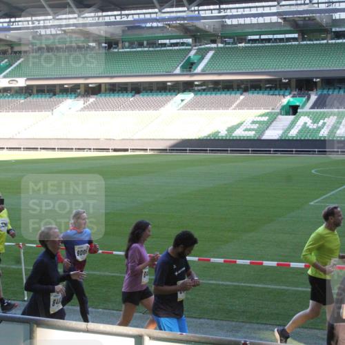 06.10.2024 - 19. swb-Marathon Bremen Yannick Fuchs http://msf.ph/oto/7353238 06.10.2024 10:35:31 Laufen im Stadion 7034, 7035, 7042, 7138, 7155, 7156, 7162, 7204, 7226, 7251, 7258, 7266, 7295, 7321, 7335, 7341, 7353, 7391, 7393, 7413, 7428, 7443, 7468, 7478, 7479, 7490, 7502, 7587, 7644, 7679, 7680, 7690, 7699, 7757, 7772, 7773, 7829, 7830, 7863, 7864, 7899, 7900, 7902, 7904, 7923, 7926, 7932, 7954, 7955, 7967, 7981, 8073, 8074, 8088, 8118, 8121, 8144, 8152, 8183, 8191, 8225, 8246, 8421, 8595, 8952, 9029 meine-sportfotos.de